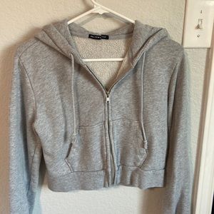 brandy melville cropped sweater one size